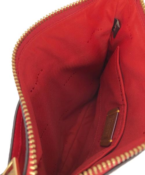 COACH（コーチ）COACH (コーチ) DISNEY (ディズニー) キット メッセンジャー クロスボディ ウィズ パッチ レッド サイズ:下記参照の古着・服飾アイテム