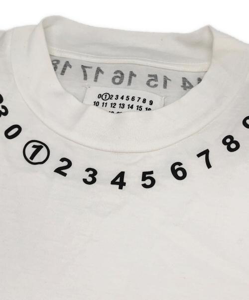 Maison Margiela（メゾンマルジェラ）Maison Margiela (メゾンマルジェラ) カレンダープリントTシャツ ホワイト サイズ:XSの古着・服飾アイテム
