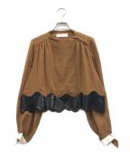 TOGA PULLAトーガ プルラ）の古着「crop wave blouse」｜ベージュ