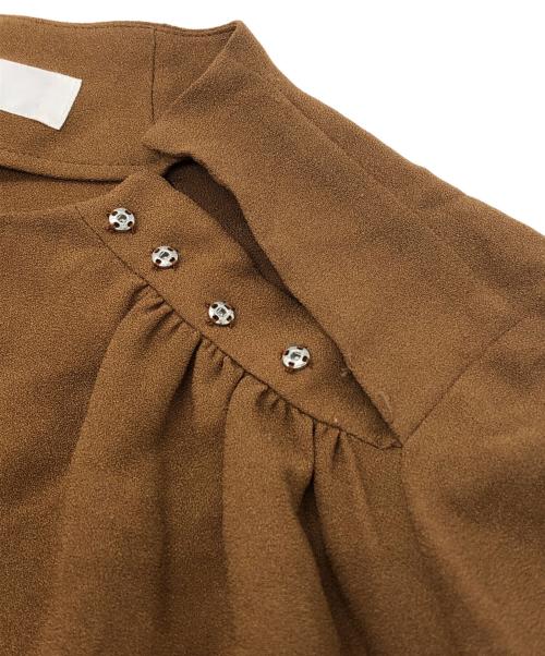 TOGA PULLA（トーガ プルラ）TOGA PULLA (トーガ プルラ) crop wave blouse ベージュ サイズ:36の古着・服飾アイテム