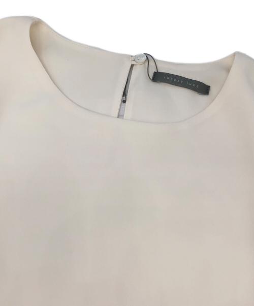 theory luxe（セオリーリュクス）theory luxe (セオリーリュクス) Marvine Elida 3 Blouse アイボリー サイズ:38 未使用品の古着・服飾アイテム