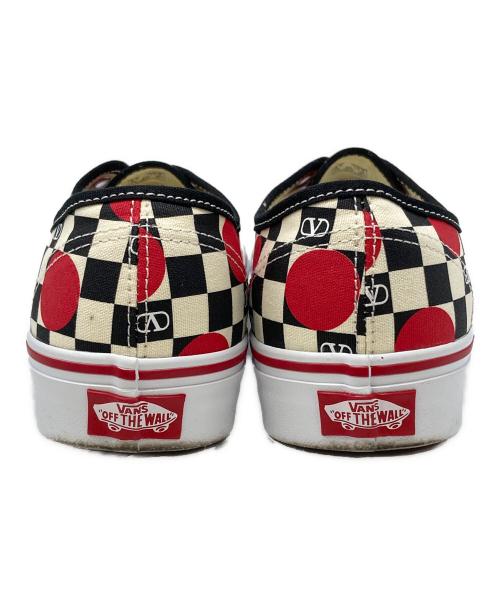 VANS（ヴァンズ）VANS (ヴァンズ) VALENTINO (ヴァレンティノ) コラボ AUTHENTIC ローカットスニーカー アイボリー×ブラック サイズ:26.5cmの古着・服飾アイテム