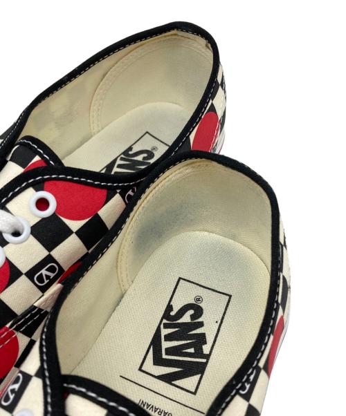 VANS（ヴァンズ）VANS (ヴァンズ) VALENTINO (ヴァレンティノ) コラボ AUTHENTIC ローカットスニーカー アイボリー×ブラック サイズ:26.5cmの古着・服飾アイテム