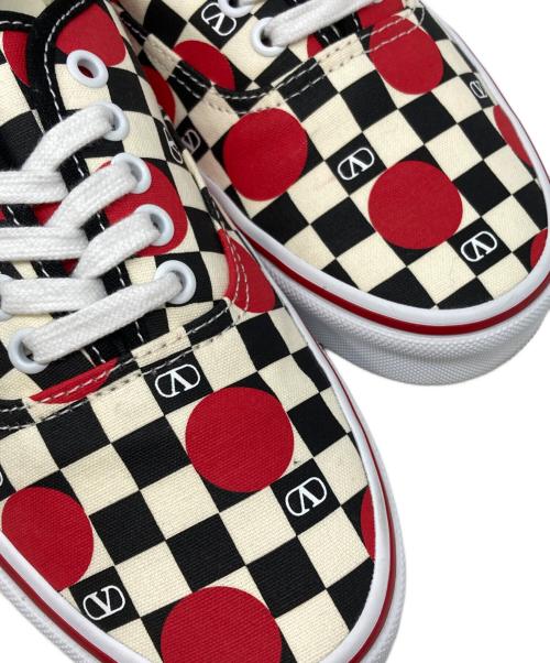 VANS（ヴァンズ）VANS (ヴァンズ) VALENTINO (ヴァレンティノ) コラボ AUTHENTIC ローカットスニーカー アイボリー×ブラック サイズ:26.5cmの古着・服飾アイテム