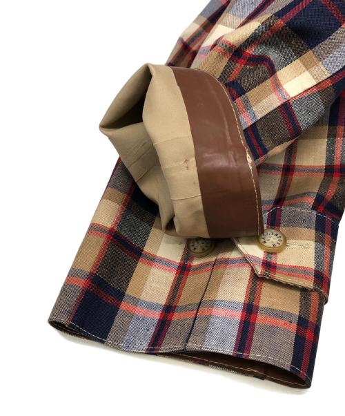 104 MACKINTOSH（104マッキントッシュ）104 MACKINTOSH (104マッキントッシュ) FOX BROTHERS (フォックスブラザーズ) ウールリネン チェック柄ゴム引きコート ベージュ サイズ:38の古着・服飾アイテム