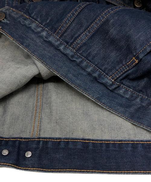 LEVI'S（リーバイス）LEVI'S (リーバイス) 70550 デカパッチ デニムジャケット インディゴ サイズ:Lの古着・服飾アイテム
