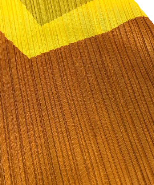 PLEATS PLEASE（プリーツプリーズ）PLEATS PLEASE (プリーツプリーズ) プリーツジップパーカー イエロー×グリーン サイズ:3の古着・服飾アイテム