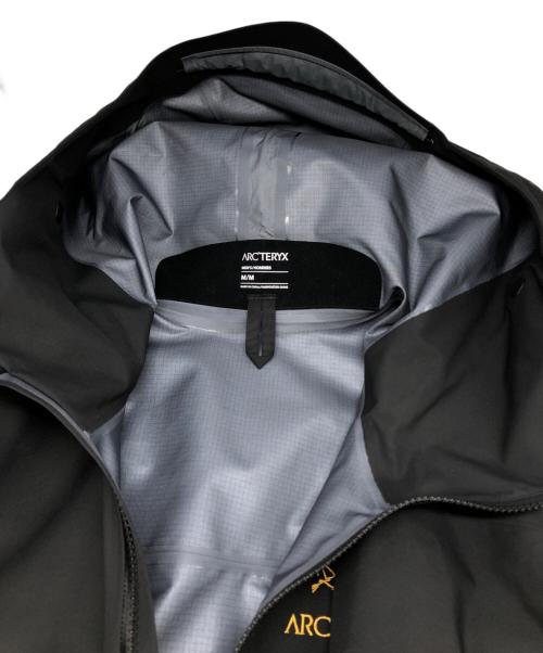 ARC'TERYX（アークテリクス）ARC'TERYX (アークテリクス) Alpha SV Jacket ブラック サイズ:Mの古着・服飾アイテム