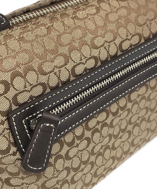 COACH（コーチ）COACH (コーチ) ミニシグネチャーアクセサリーポーチ ベージュ サイズ:下記参照の古着・服飾アイテム