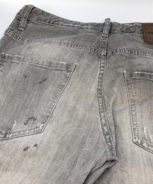 DSQUARED2（ディースクエアード）DSQUARED2 (ディースクエアード) SKATER JEAN ダメージスリムデニム グレー サイズ:44の古着・服飾アイテム