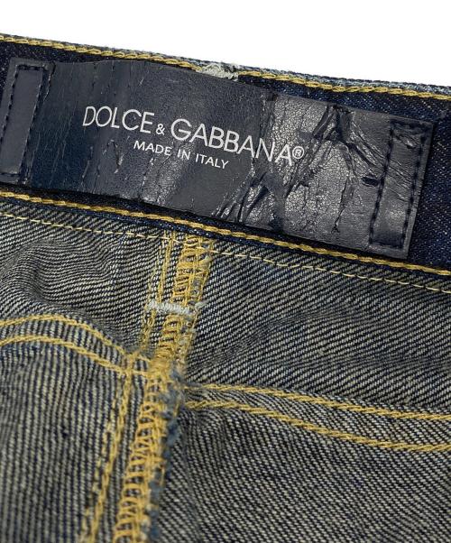 DOLCE & GABBANA（ドルチェ＆ガッバーナ）DOLCE & GABBANA (ドルチェ＆ガッバーナ) クラッシュ加工サイドラインデニムパンツ ブルー サイズ:50の古着・服飾アイテム