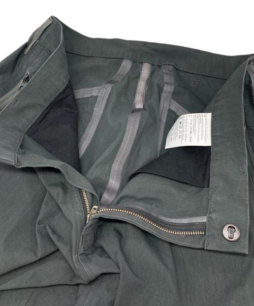 ARC'TERYX VEILANCE（アークテリクスヴェイランス）ARC'TERYX VEILANCE (アークテリクスヴェイランス) マルチポケットパンツ グレー サイズ:32の古着・服飾アイテム