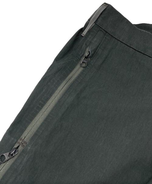 ARC'TERYX VEILANCE（アークテリクスヴェイランス）ARC'TERYX VEILANCE (アークテリクスヴェイランス) マルチポケットパンツ グレー サイズ:32の古着・服飾アイテム