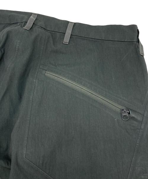ARC'TERYX VEILANCE（アークテリクスヴェイランス）ARC'TERYX VEILANCE (アークテリクスヴェイランス) マルチポケットパンツ グレー サイズ:32の古着・服飾アイテム