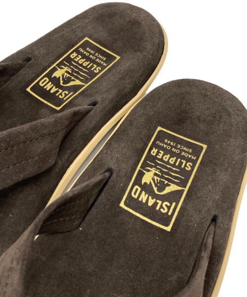ISLAND SLIPPER（アイランドスリッパ）ISLAND SLIPPER (アイランドスリッパ) スウェードサンダル ブラウン サイズ:8 未使用品の古着・服飾アイテム