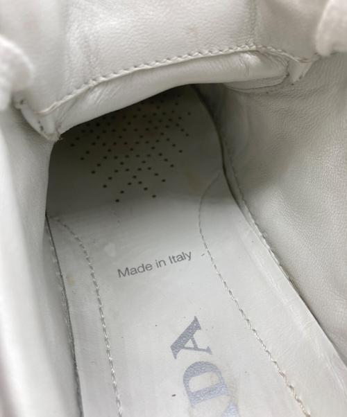 PRADA（プラダ）PRADA (プラダ) ロボットレザーパッチスニーカー ホワイト サイズ:37の古着・服飾アイテム