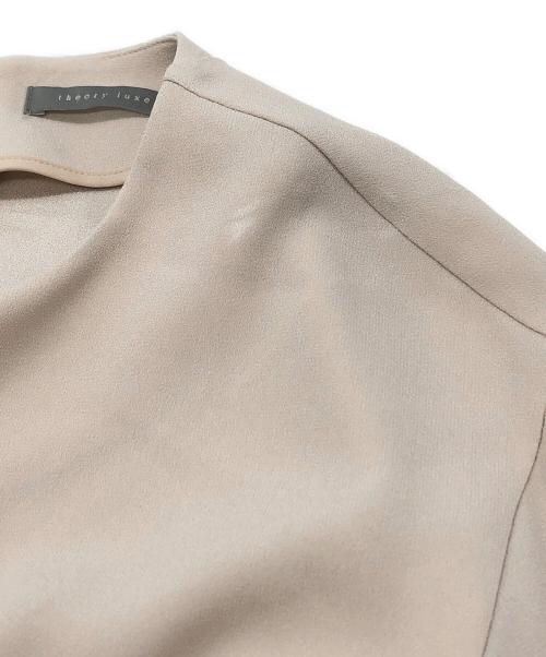 theory luxe（セオリーリュクス）theory luxe (セオリーリュクス) Cleven Kadie Blouse ベージュ サイズ:S32の古着・服飾アイテム