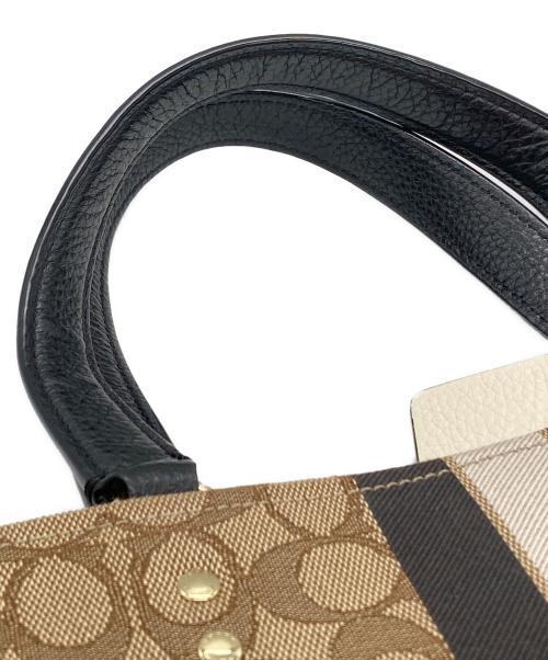 COACH（コーチ）COACH (コーチ) シグネチャージャガード デンプシートート ベージュ×ブラック サイズ:下記参照の古着・服飾アイテム