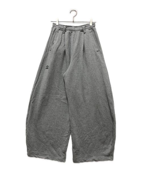 UMBRO（アンブロ）UMBRO (アンブロ) epnok (エプノック) Curved Tack Sweatpants グレー サイズ:Sの古着・服飾アイテム