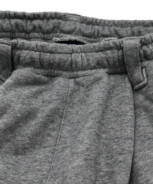 UMBRO（アンブロ）UMBRO (アンブロ) epnok (エプノック) Curved Tack Sweatpants グレー サイズ:Sの古着・服飾アイテム