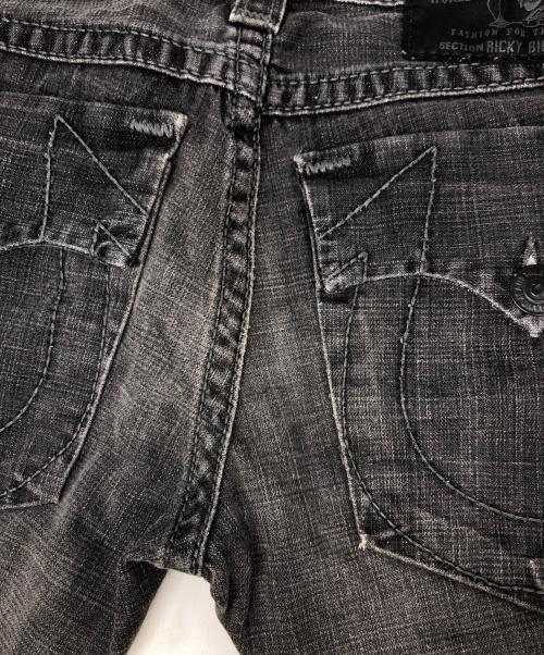 TRUE RELIGION（トゥルー レリジョン）TRUE RELIGION (トゥルー レリジョン) RICKYデニムパンツ グレー サイズ:32の古着・服飾アイテム