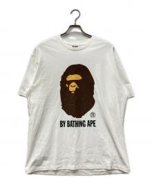 A BATHING APE（アベイシングエイプ）の古着「エイププリントTシャツ」｜ホワイト