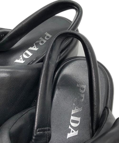 PRADA（プラダ）PRADA (プラダ) パテッドナッパレザーサンダル ブラック サイズ:37の古着・服飾アイテム