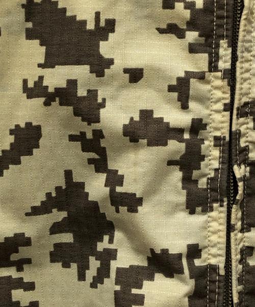 OLD STUSSY（オールドステューシー）OLD STUSSY (オールドステューシー) デジカモマウンテンパーカー ベージュ サイズ:Mの古着・服飾アイテム