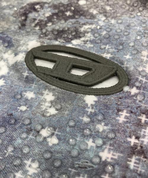 DIESEL（ディーゼル）DIESEL (ディーゼル) T-AKARA ロゴ ギャラクシー トップ グレー サイズ:M 未使用品の古着・服飾アイテム