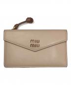 MIU MIUミュウミュウ）の古着「レザーフラグメントケース」｜ベージュ