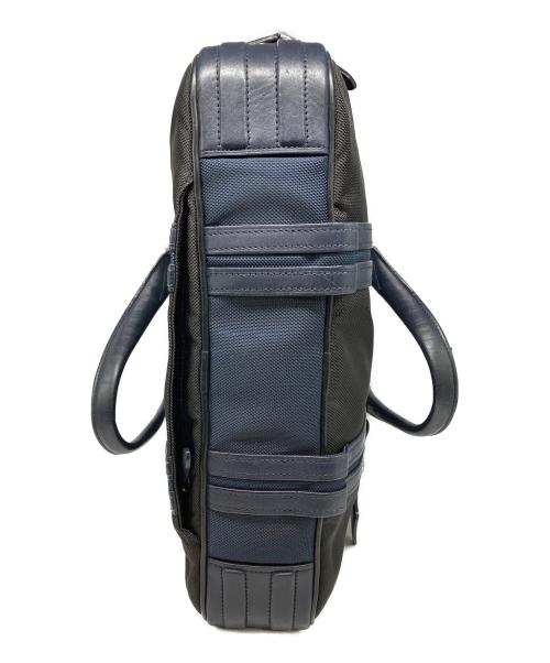 TUMI（トゥミ）TUMI (トゥミ) JARVIS 2WAYビジネスバッグ ブラック×ネイビーの古着・服飾アイテム
