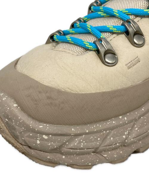 HOKA（ホカ）HOKA (ホカ) TOR SUMMIT ベージュ サイズ:25.5cmの古着・服飾アイテム