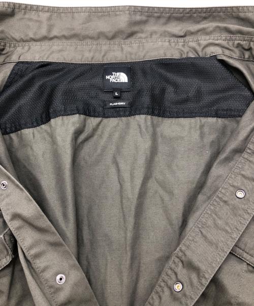 THE NORTH FACE（ザ ノース フェイス）THE NORTH FACE (ザ ノース フェイス) ロングスリーブロックステディチノシャツ カーキ サイズ:Lの古着・服飾アイテム