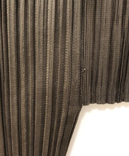 PLEATS PLEASE（プリーツプリーズ）PLEATS PLEASE (プリーツプリーズ) モックネックプリーツカットソー ブラウン サイズ:3の古着・服飾アイテム
