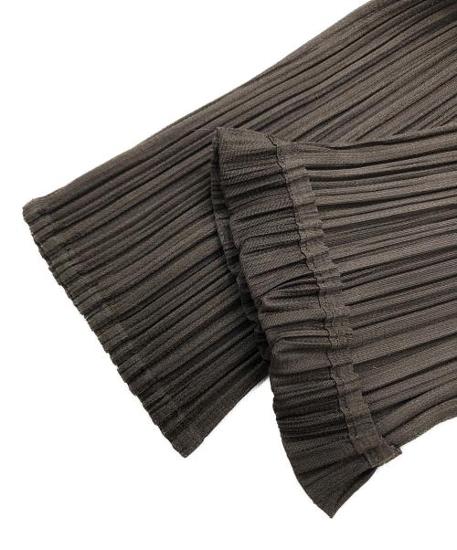 PLEATS PLEASE（プリーツプリーズ）PLEATS PLEASE (プリーツプリーズ) モックネックプリーツカットソー ブラウン サイズ:3の古着・服飾アイテム