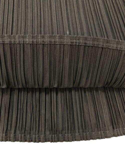 PLEATS PLEASE（プリーツプリーズ）PLEATS PLEASE (プリーツプリーズ) モックネックプリーツカットソー ブラウン サイズ:3の古着・服飾アイテム