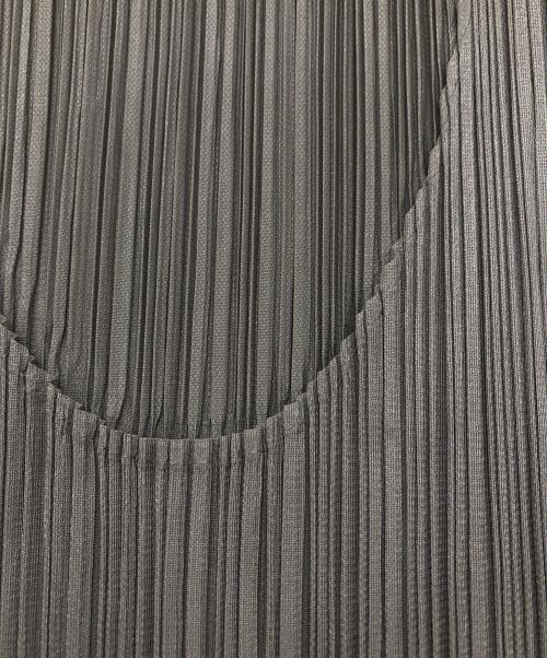 PLEATS PLEASE（プリーツプリーズ）PLEATS PLEASE (プリーツプリーズ) ノースリーブプリーツカットソー グレー サイズ:3の古着・服飾アイテム