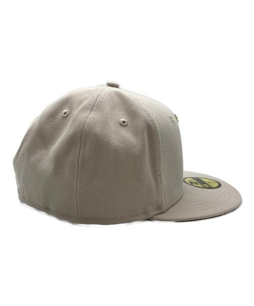 New Era（ニューエラ）New Era (ニューエラ) SUPREME (シュプリーム) Gold Cross S Logo キャップ (ゴールド クロス エス ロゴ キャップ) ベージュ サイズ:下記参照の古着・服飾アイテム
