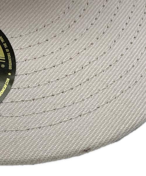 New Era（ニューエラ）New Era (ニューエラ) SUPREME (シュプリーム) Gold Cross S Logo キャップ (ゴールド クロス エス ロゴ キャップ) ベージュ サイズ:下記参照の古着・服飾アイテム