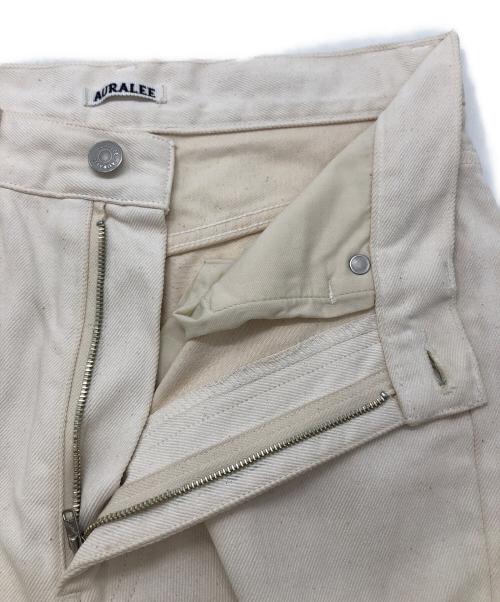 AURALEE（オーラリー）AURALEE (オーラリー) HARD TWIST DENIM 5P PANTS ベージュ サイズ:26サイズの古着・服飾アイテム
