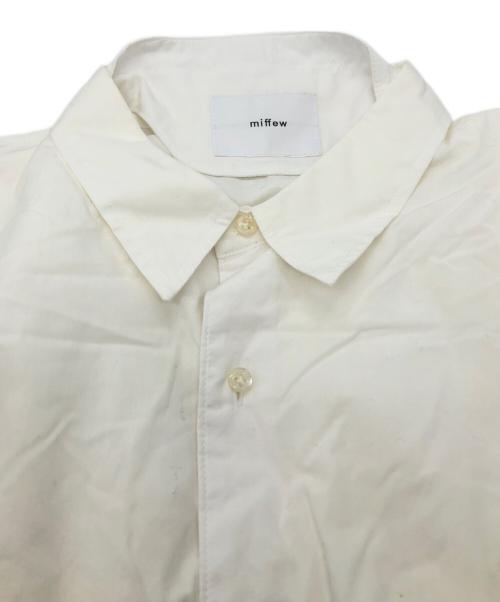 miffew（ミフュー）miffew (ミフュー) OVER DOWN SHIRTS ホワイト サイズ:SIZE 2の古着・服飾アイテム