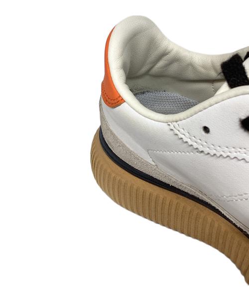 Onitsuka Tiger（オニツカタイガー）Onitsuka Tiger (オニツカタイガー)  DELECITY（デレシティ）スニーカー ホワイト×ベージュ サイズ:US５の古着・服飾アイテム