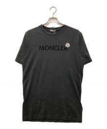MONCLER（モンクレール）の古着「アインコンパッチ フロッキーロゴプリントTシャツ」｜ブラック