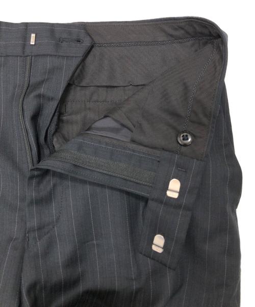 PAUL SMITH（ポールスミス）PAUL SMITH (ポールスミス) ERMENEGILDO ZEGNA (エルメネジルド・ゼニア) ストライプ2Bスーツ ダークグレー サイズ:Sの古着・服飾アイテム