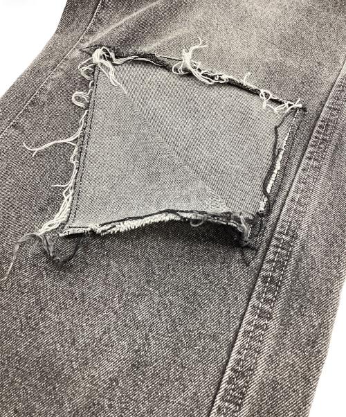THINGS THAT MATTER（シングスザットマター）THINGS THAT MATTER (シングスザットマター) KNEE CUTTING DENIM PANTS（ニー カッティング デニム パンツ） グレー サイズ:2の古着・服飾アイテム