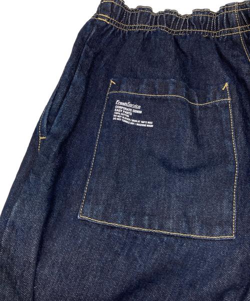 FreshService（フレッシュサービス）FreshService (フレッシュサービス) CORPORATE DENIM EASY PANTS インディゴ サイズ:Mの古着・服飾アイテム