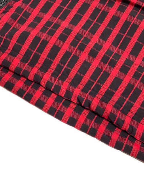 SUPREME（シュプリーム）Supreme (シュプリーム) Naylon Plaid Pullover(ナイロン プライド プルオーバー) レッド×ブラック サイズ:Lの古着・服飾アイテム