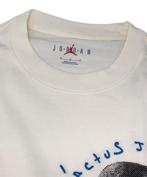 JORDAN（ジョーダン）JORDAN (ジョーダン) Travis Scott (トラヴィススコット) FRAGMENT DESIGN (フラグメントデザイン) プリントTシャツ ホワイト サイズ:M 未使用品の古着・服飾アイテム