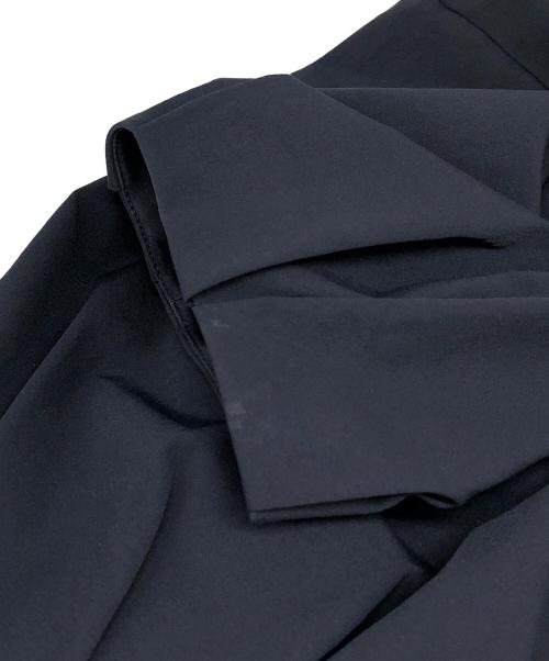 UNITED ARROWS（ユナイテッドアローズ）UNITED ARROWS (ユナイテッドアローズ) タック フリルVネック ハーフスリーブ ブラウス ネイビー サイズ:FREEの古着・服飾アイテム