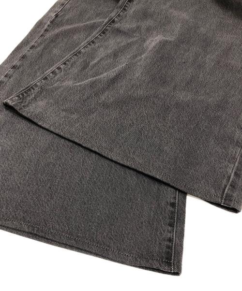 LEVI'S（リーバイス）LEVI'S (リーバイス) BEAUTY&YOUTH (ビューティーアンドユース) XLスーパーワイドデニムパンツ ブラック サイズ:27 未使用品の古着・服飾アイテム